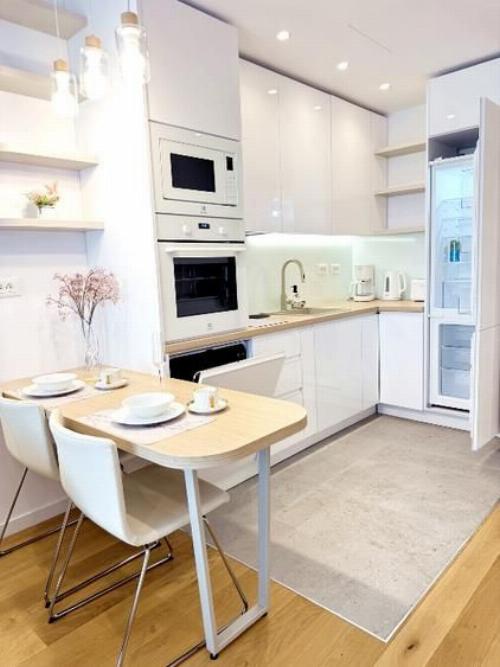 First Rental, Up-Site 8