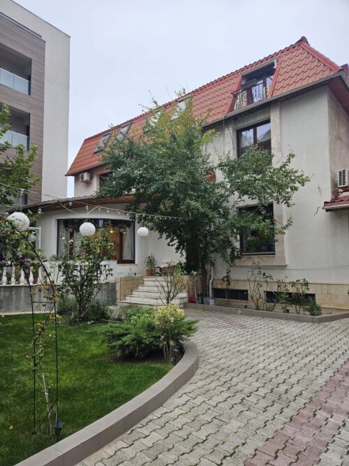 Inchiriere case Brasov - Vila pretabilă birouri, clinica, after school - crosspoint-imobiliare.ro