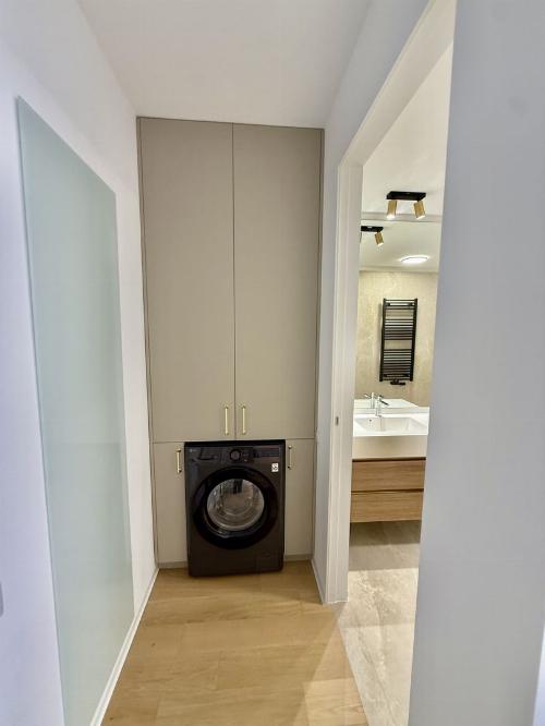 One Lake Club / fully furnished and equipped apartment 6