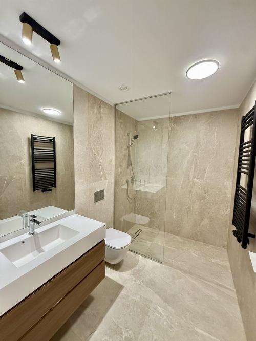 One Lake Club / fully furnished and equipped apartment 7