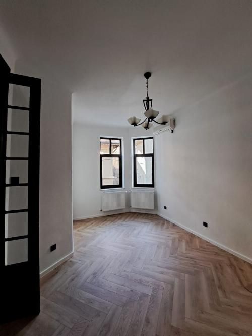 Vila interbelică / Dorobanți –  capitale 1