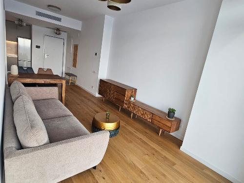 2 camere lux / vedere lac / parcare si boxa incluse 2