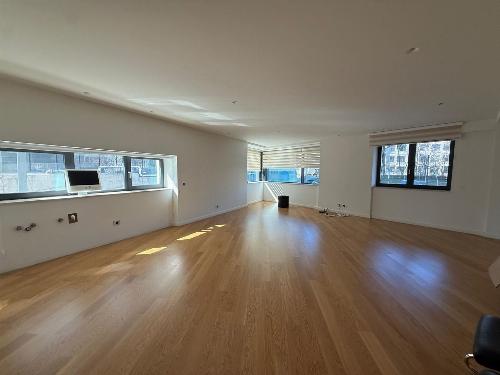 Aviation | Office Spaces | Immediate access to the metro and business area 1