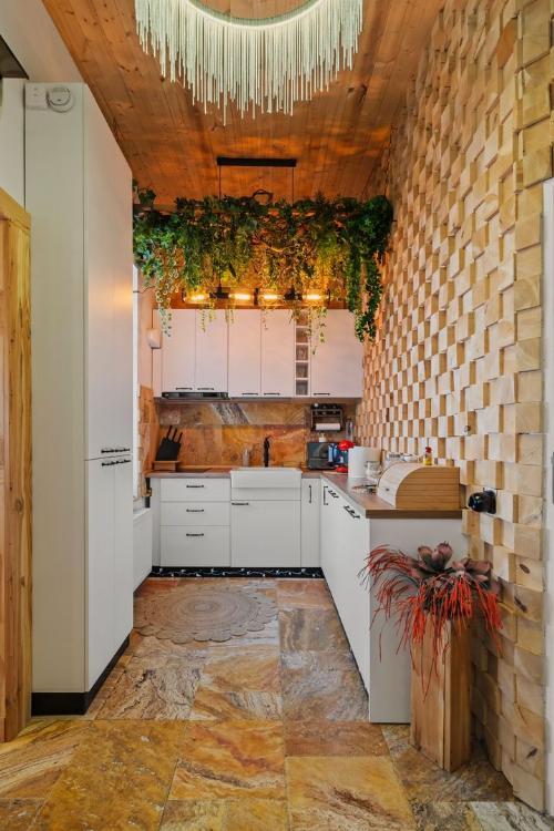 Casă boemă restaurată – ideală pentru locuire sau Airbnb 3
