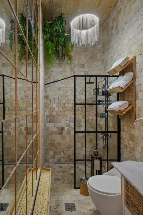 Casă boemă restaurată – ideală pentru locuire sau Airbnb 5