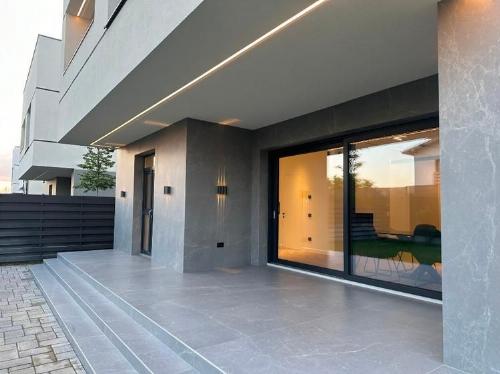 Premium Individual Villa 5min from Iancu Nicolae Pipera 1