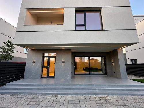 Premium Individual Villa 5min from Iancu Nicolae Pipera 2