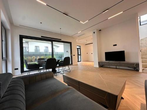 Premium Individual Villa 5min from Iancu Nicolae Pipera 9