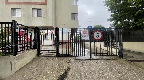 Apartament 75 mp cu Parcare Inclusă | Parter 9