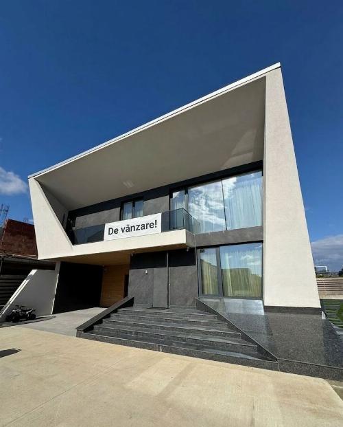 Duplex modern cu tehnologie SMART | 5 camere | Garaj dublu | Zonă rezidențială l 2