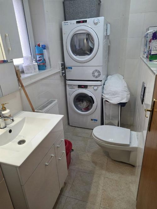 Vilă de închiriat în complex rezidențial | 4 camere | Curte proprie | 4