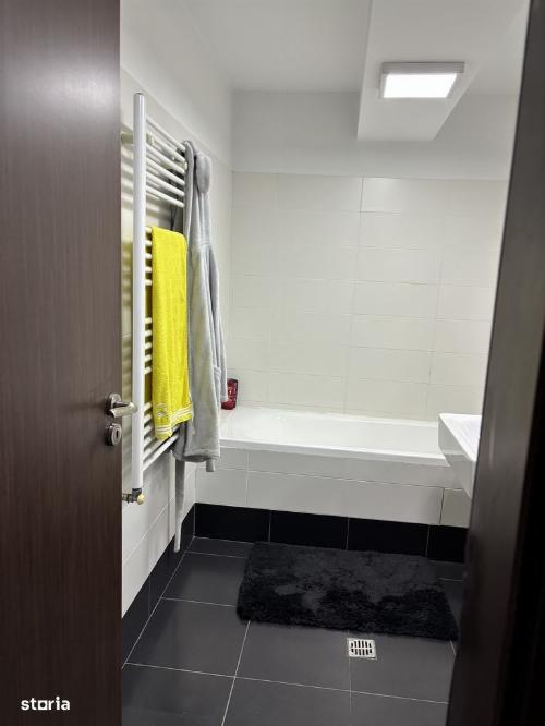 Apartament 4 camere de închiriat | Etaj 7/8 | Terasă | Garaj | Zonă de Nord 3