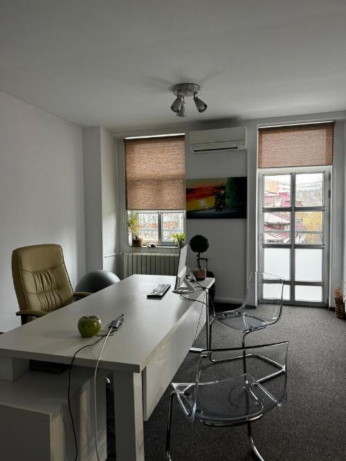 Cladire individuala, Stefan cel Mare – Eminescu. Ideal birou, clinica 2