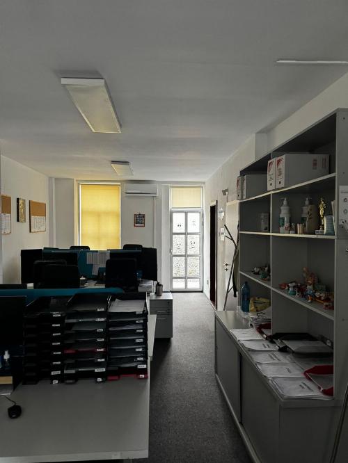 Cladire individuala, Stefan cel Mare – Eminescu. Ideal birou, clinica 17