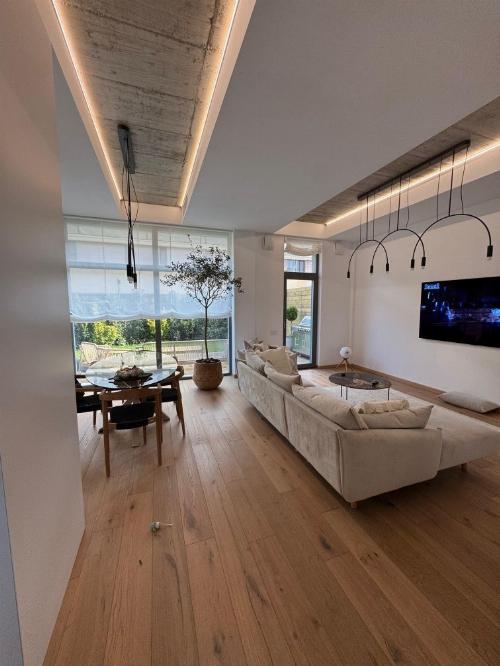 Vilă modernă cu tehnologie premium | Curte 120 mp | Garaj | Pipera 3