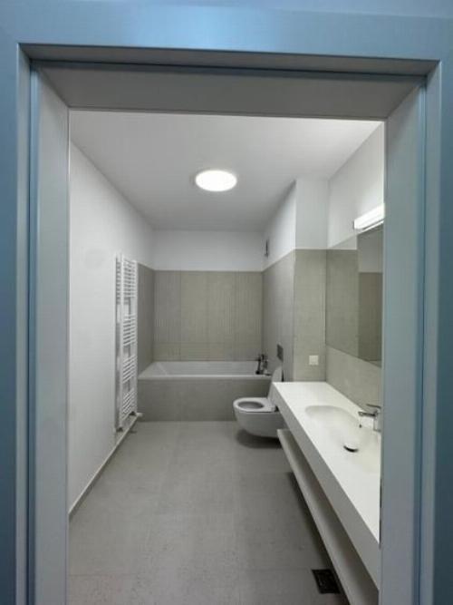 Apartament nou cu 2 camere, terasă generoasă și parcare subterană–Ivy Residence 9
