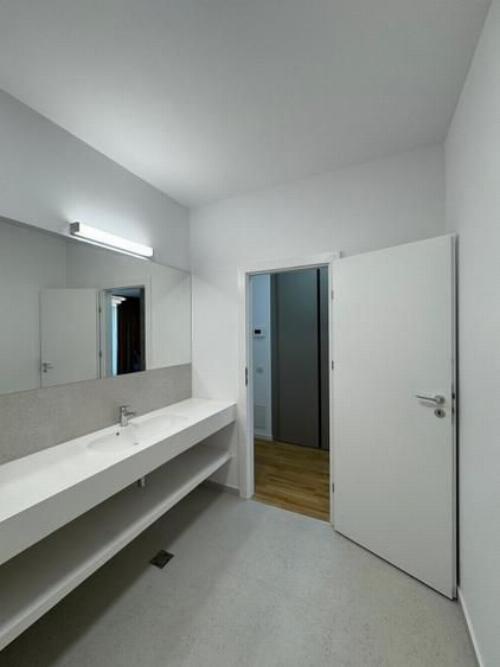 Apartament nou cu 2 camere, terasă generoasă și parcare subterană–Ivy Residence 10