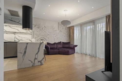 One Mircea Eliade / 3 camere / vedere lac 2