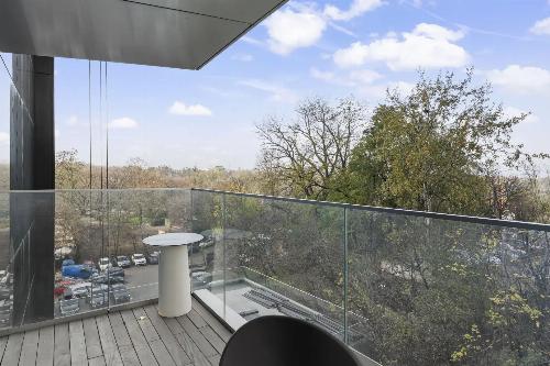 One Mircea Eliade / 3 camere / vedere lac 4