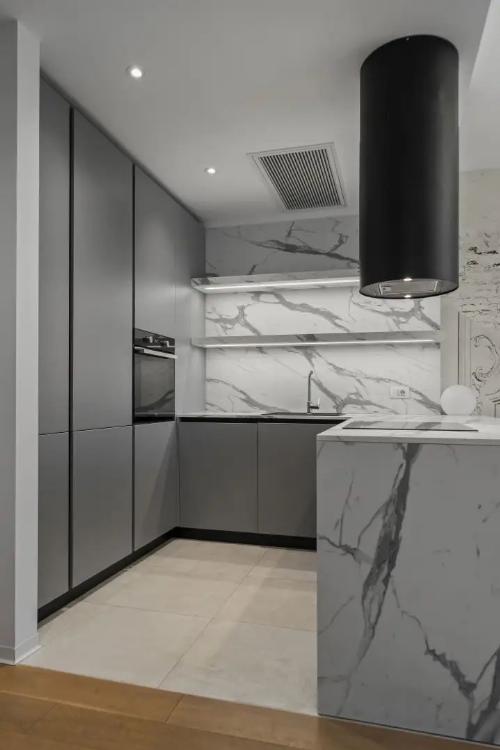 One Mircea Eliade / 3 camere / vedere lac 6