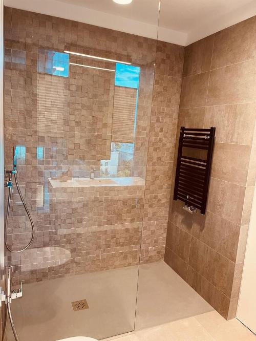 One Mircea Eliade, apartament cu vedere spre lac 9