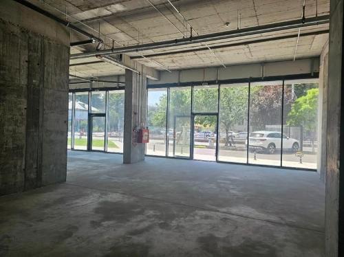 Suitable commercial space showroom, shops, medical clinics 1