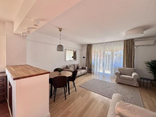 Bloc boutique! Apartament renovat / parcare subterană și boxă 4