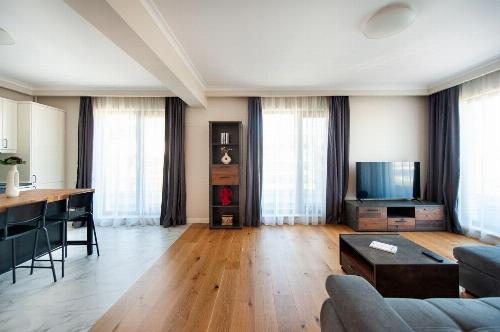 2 Premium Rooms | Shop Block | Terrace 16 sqm – Biharia Area 2