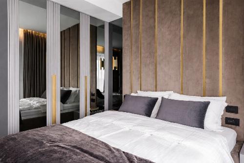 2 Room Apartment for Rent in One Herastrau Towers 2