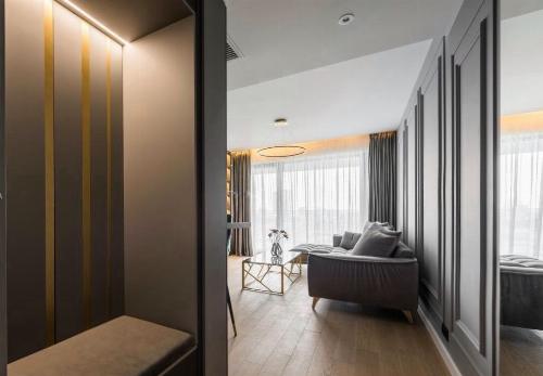 2 Room Apartment for Rent in One Herastrau Towers 5