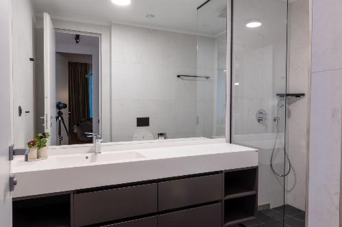 One Herastrau Vista / First Rent / Underground Parking 4