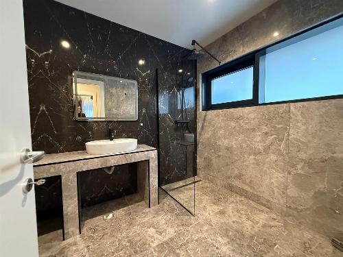 Boutique block / North Road / 83 sqm usable 10