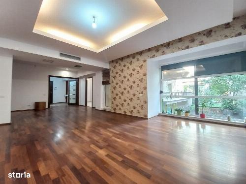 3 premium rooms Herastrau, 1 min from the park, 2 parking lots included 1