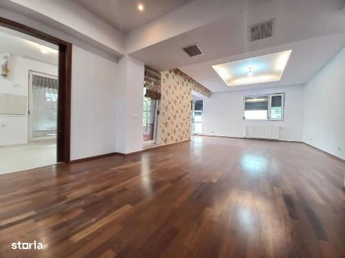 3 premium rooms Herastrau, 1 min from the park, 2 parking lots included 2