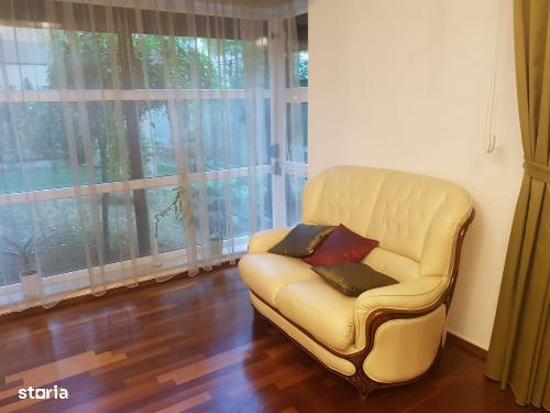 3 premium rooms Herastrau, 1 min from the park, 2 parking lots included 4