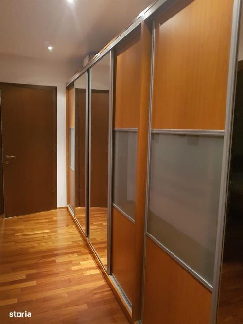 3 premium rooms Herastrau, 1 min from the park, 2 parking lots included 6