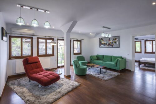 Inchiriere apartamente Aviatorilor - Attic in villa | Aviatorilor – Kiseleff | Separate Entrance - crosspoint-imobiliare.ro