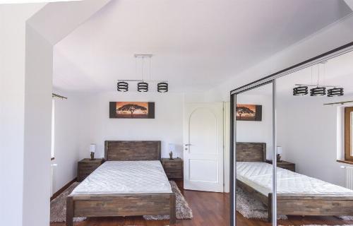 Attic in villa | Aviatorilor – Kiseleff | Separate Entrance 5