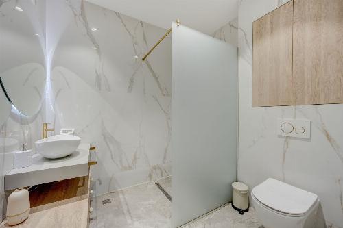 Apartament spectaculos 4 camere | 150 mp utili + terasă generoasă 70 mp | Delea 9