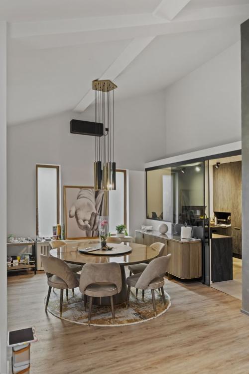 Iancu Nicolae! Unique villa with generous garden and pool 13