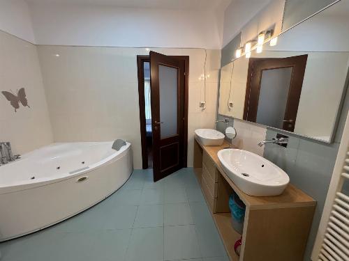 Rent 3 rooms Herastrau | PARKING SPACE 5