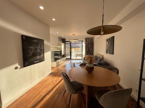 2 Premium Rooms with Terrace 23 sqm & Parking Included | Oak 1