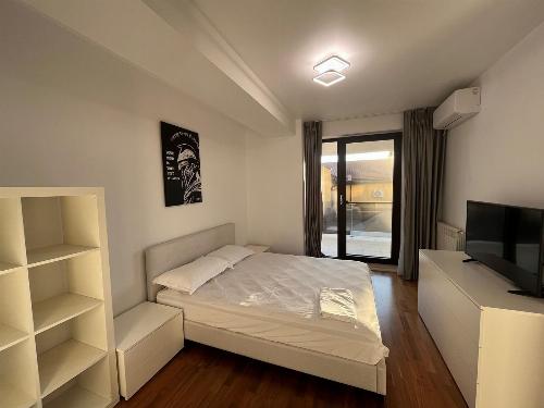 2 Premium Rooms with Terrace 23 sqm & Parking Included | Oak 5