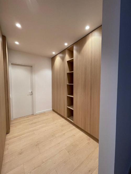 Luxury 4 Room Apartment | 120 sqm Total | Terrace 20 sqm & Parking Included 14