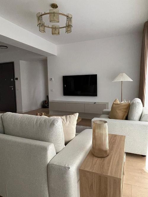 Luxury 4 Room Apartment | 120 sqm Total | Terrace 20 sqm & Parking Included 4