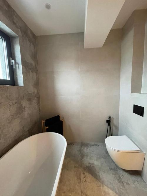 Luxury 4 Room Apartment | 120 sqm Total | Terrace 20 sqm & Parking Included 10