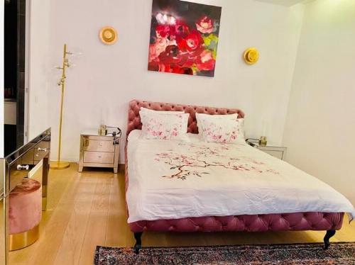 One Charles de Gaulle, duplex for rent 4 rooms 4
