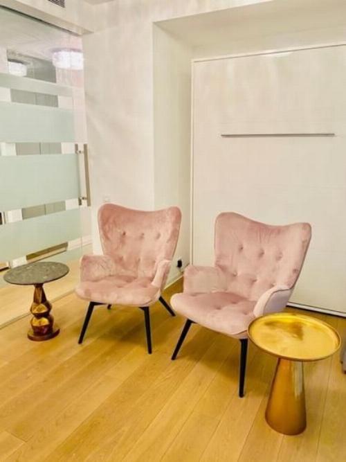 One Charles de Gaulle, duplex for rent 4 rooms 7