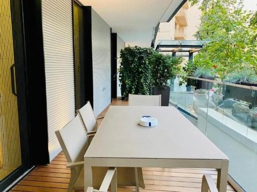 One Charles de Gaulle, duplex for rent 4 rooms 9