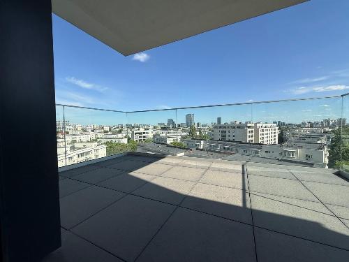 For sale 4 rooms One Herastrau Towers 17